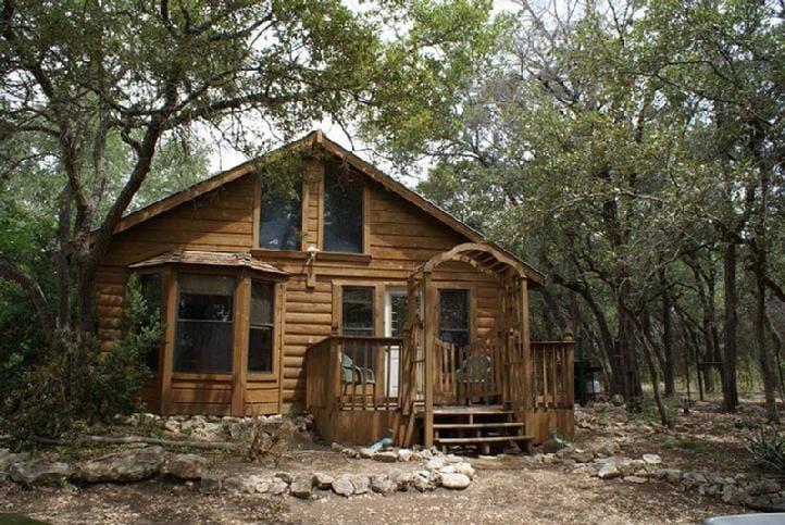 Peacock Guest House Cabin