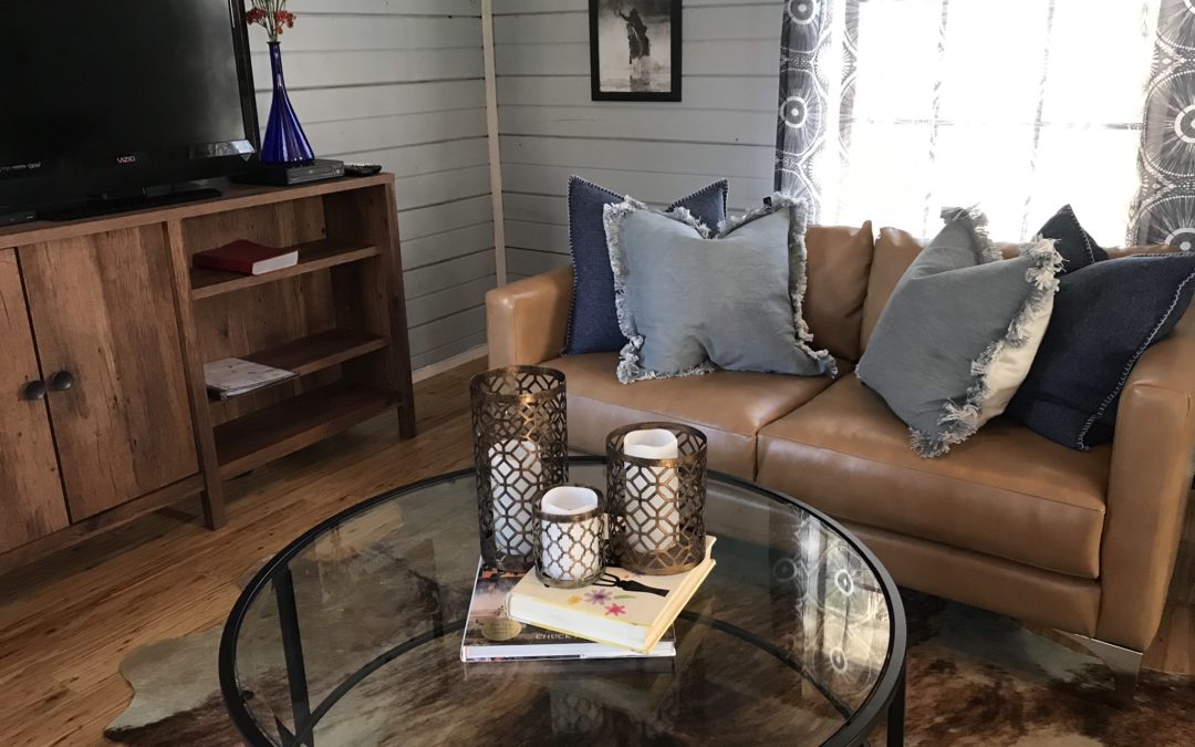 Leeway Cottages – The Texan